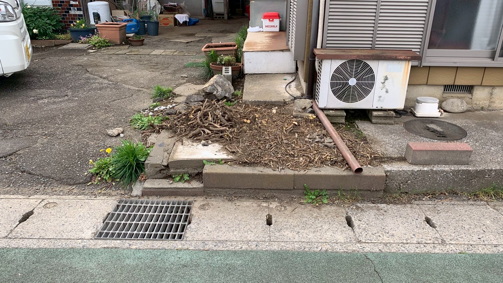 砕石敷設工事／コンクリート撤去／残土掘削撤去／伐根作業＠栃木県小山市