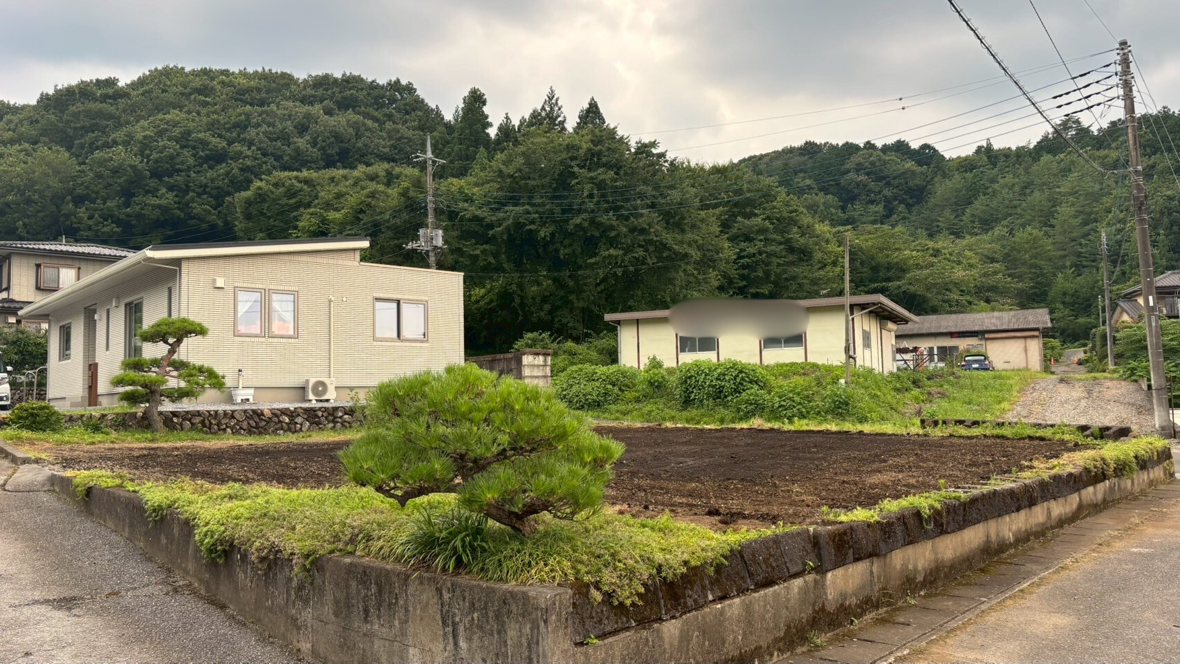 プレハブ解体／庭石・植栽撤去＠栃木県鹿沼市