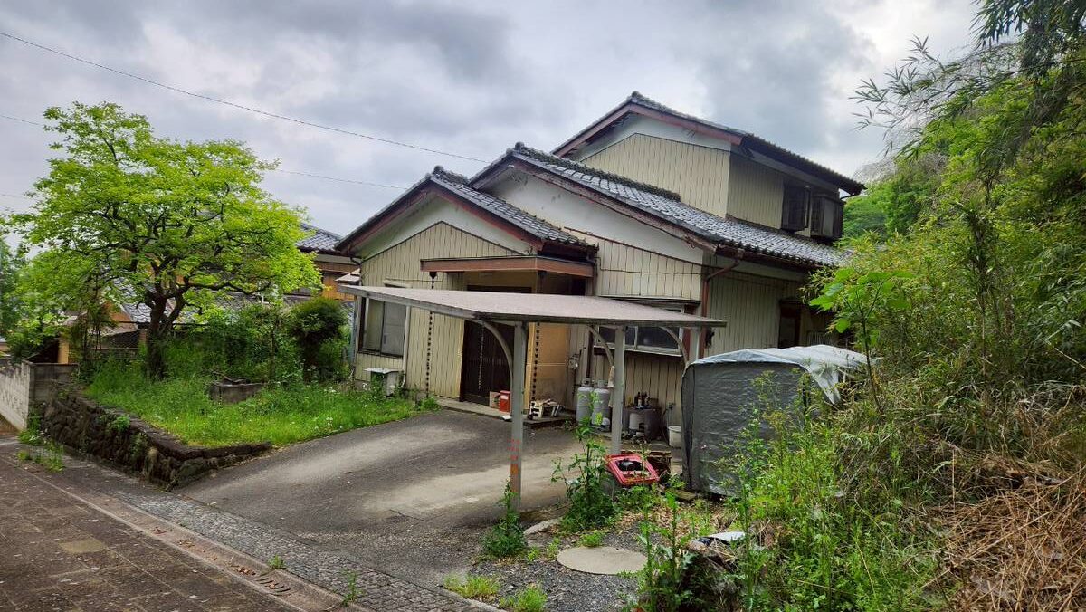 木造住宅解体工事／伐採・伐根／フェンス・カーポート撤去／ 井戸埋め戻し＠栃木県栃木市