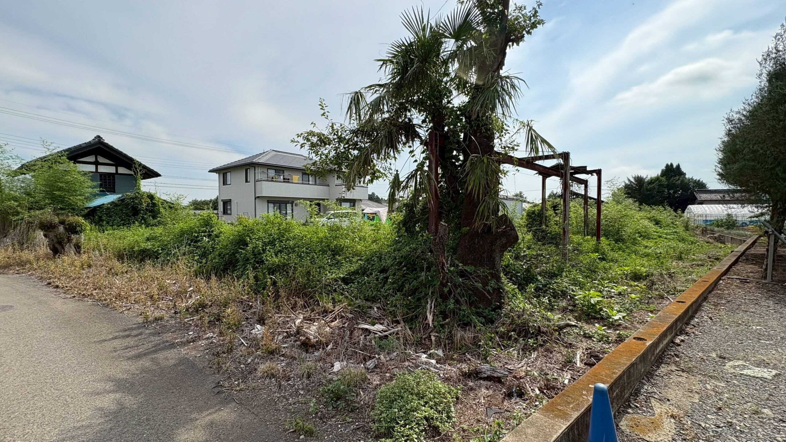 木造小屋解体／砕石舗装・天然芝新設工事＠栃木県下都賀郡壬生町