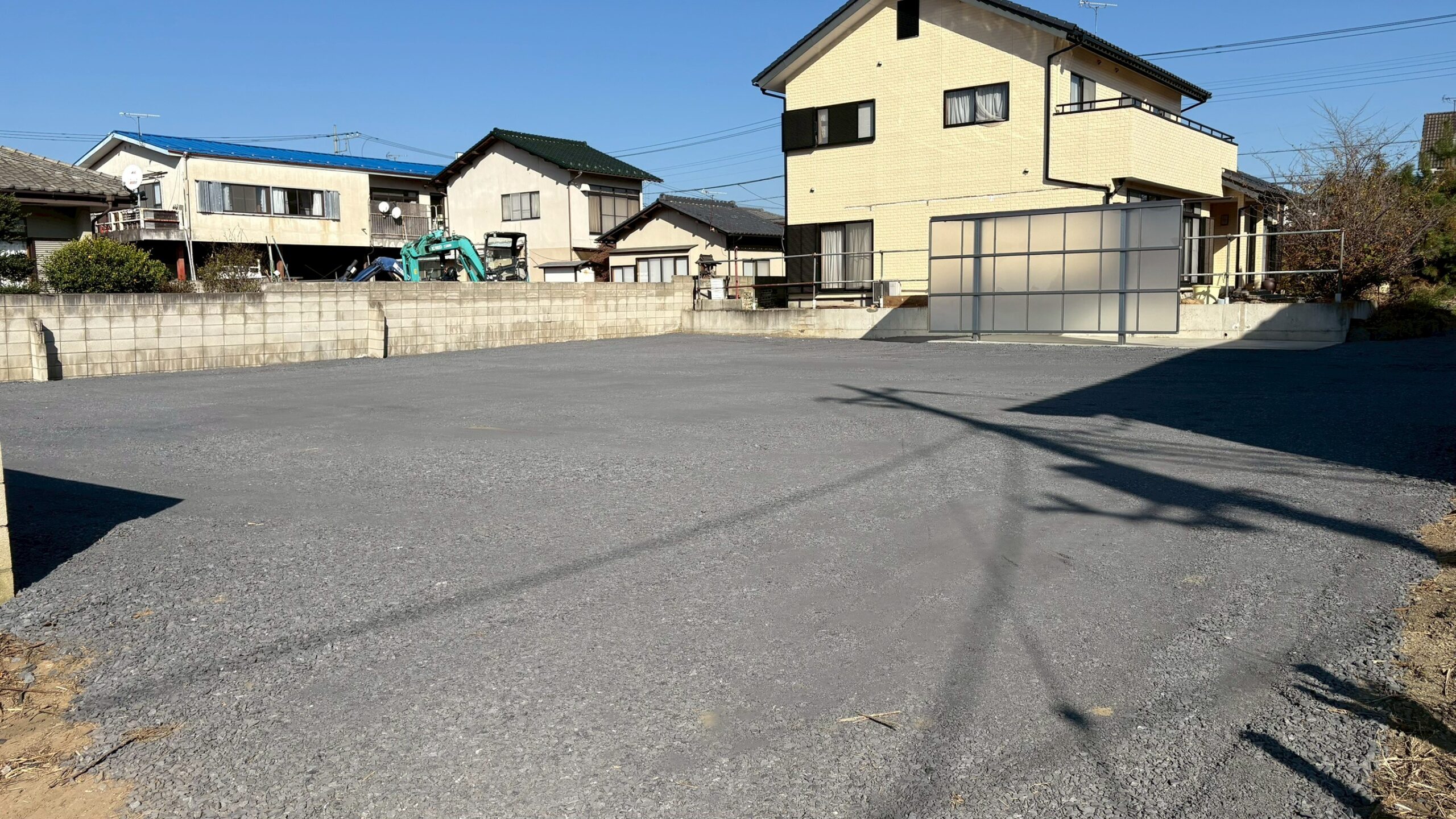 小屋解体/カーポート解体/コンクリート舗装/カーポート新設/砕石敷設@群馬県みどり市