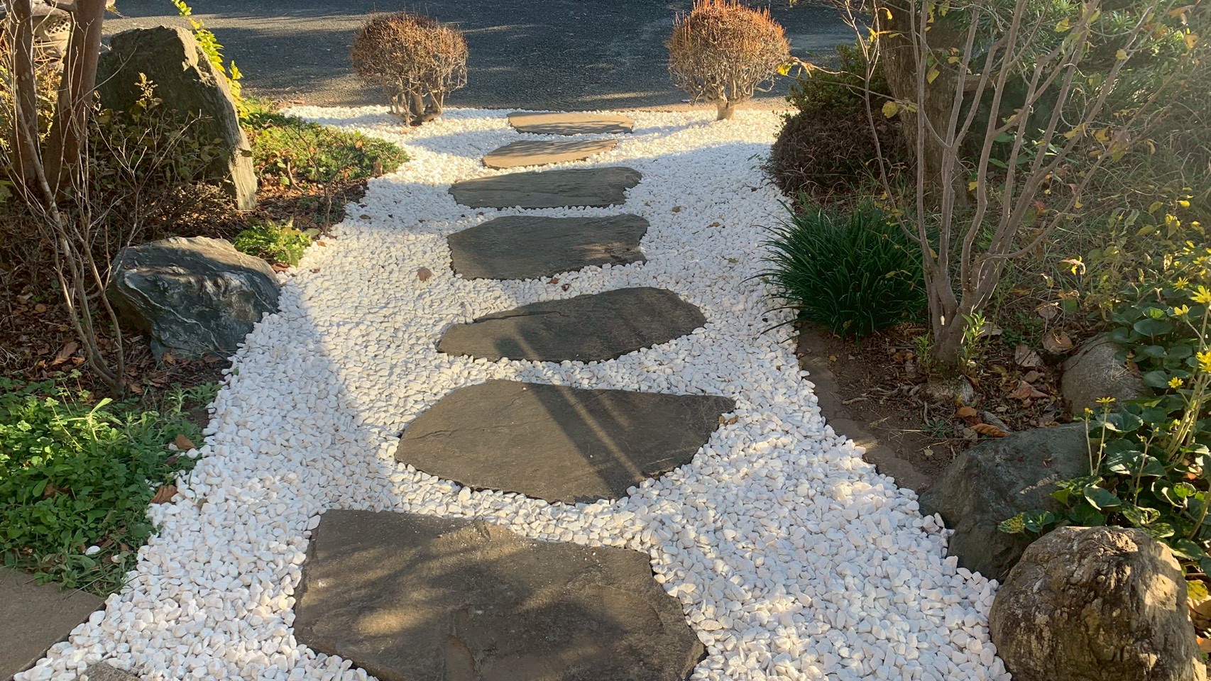 砕石敷設／防草シート敷設／草刈り／伐採工事＠栃木県足利市