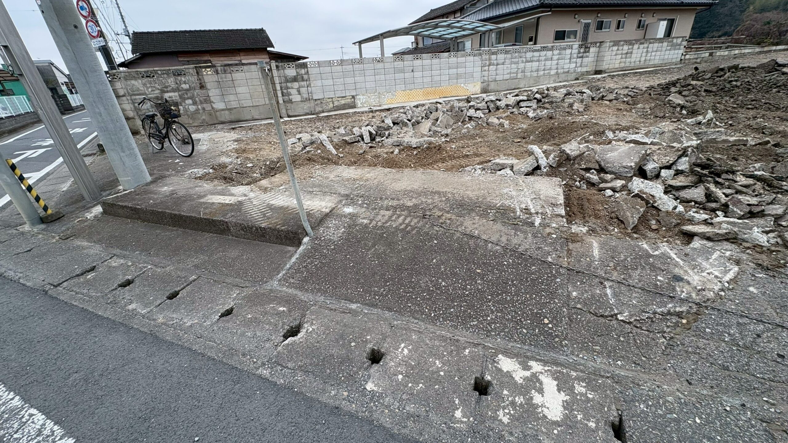 アスファルト・コンクリートガラ・土間撤去工事＠栃木県栃木市