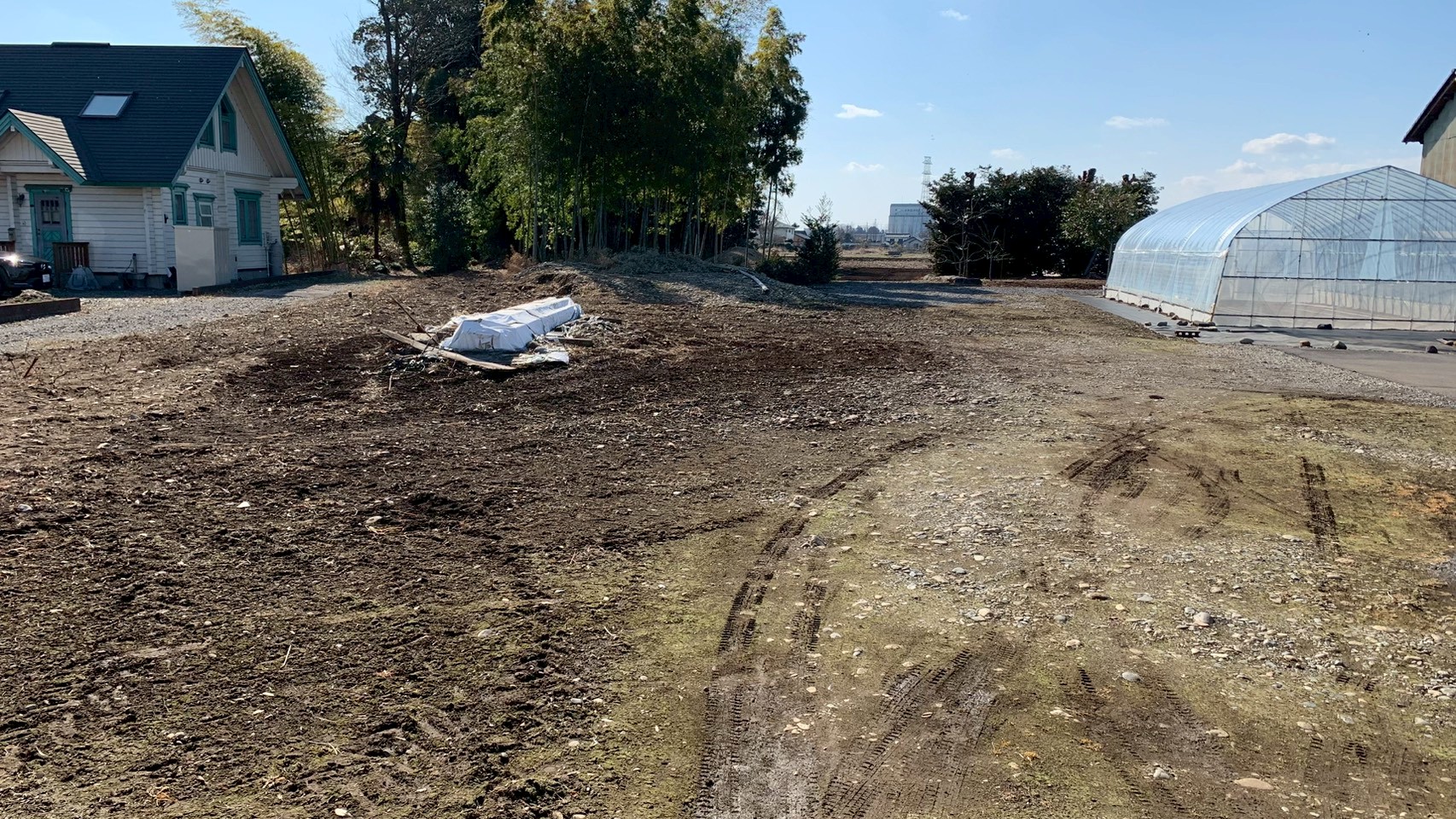 砕石敷設工事／ブロック塀新設工事／波板新設工事@栃木県河内郡上三川町