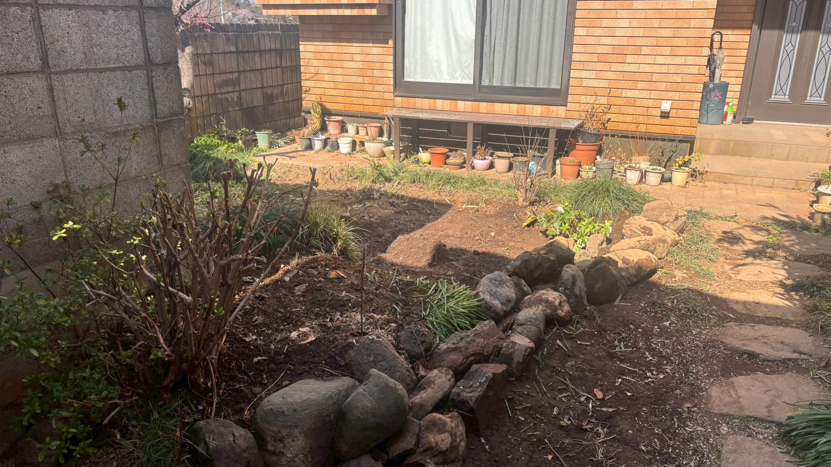 庭木剪定/庭石・灯篭撤去/埋戻し・整地工事@茨城県古河市