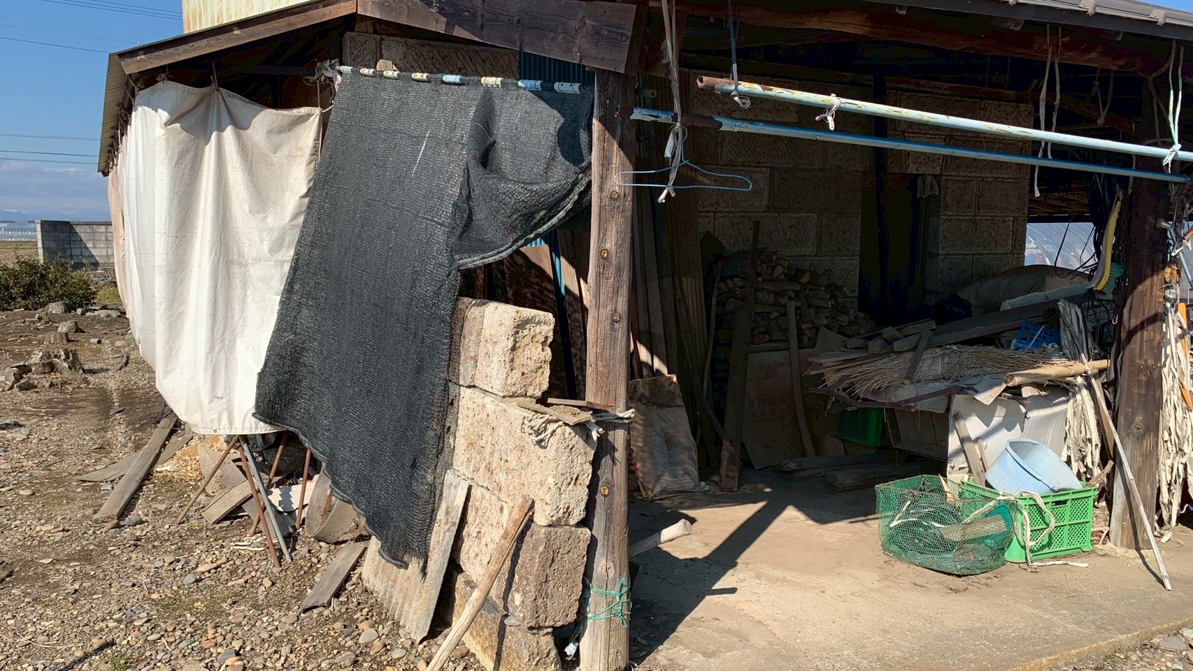 砕石敷設工事／ブロック塀新設工事／波板新設工事@栃木県河内郡上三川町