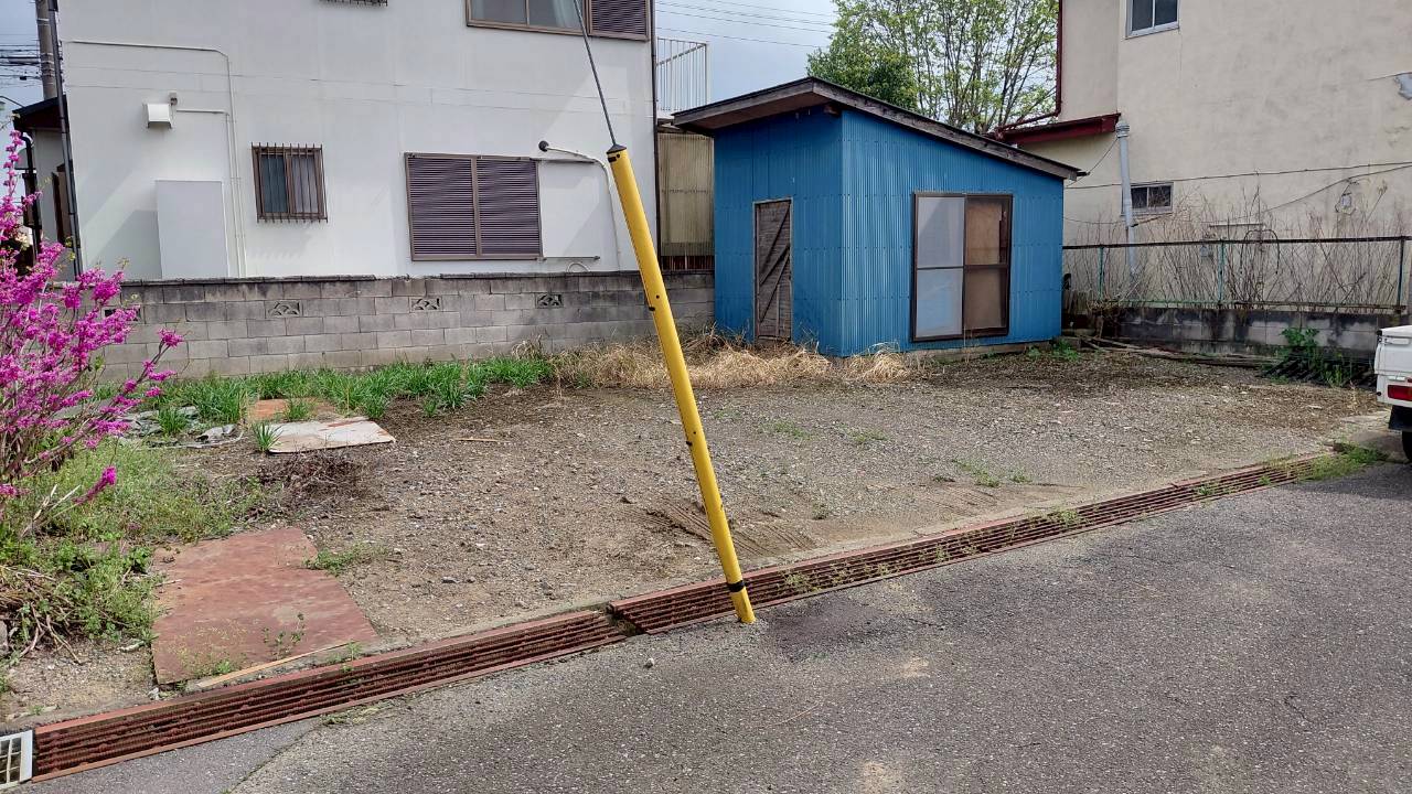 小屋解体工事／除草・伐採・伐根工事／砕石敷設整地工事@茨城県結城市