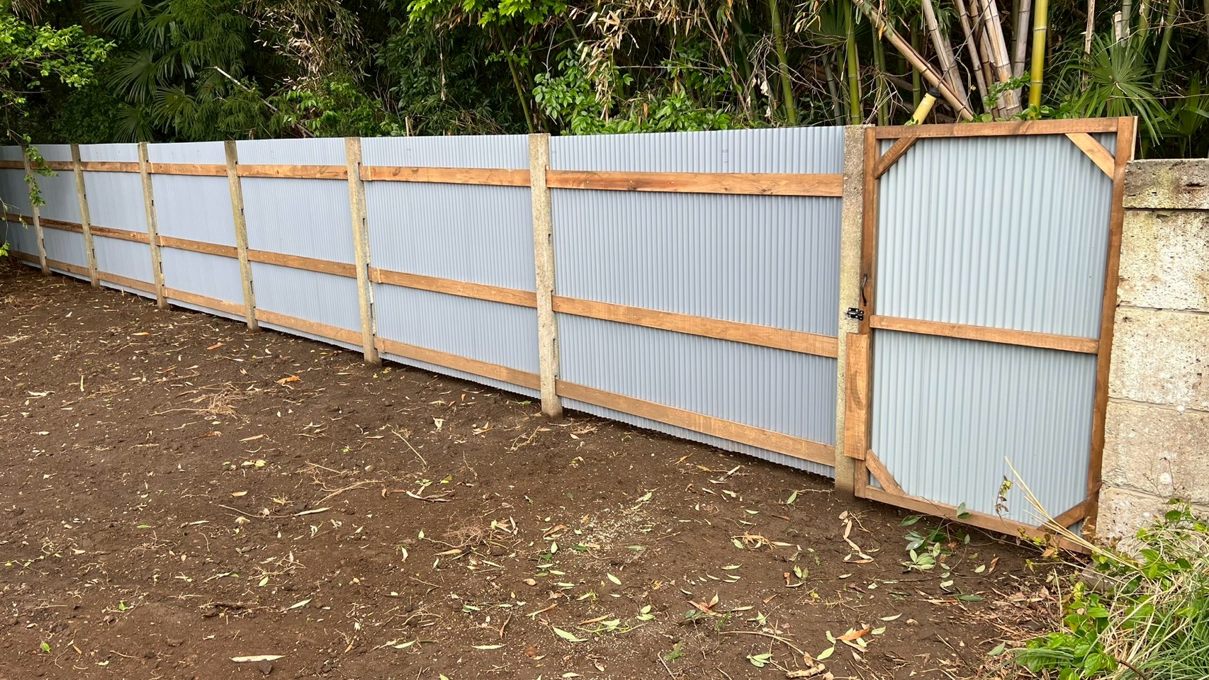 トタン塀補修・再設置工事@栃木県小山市