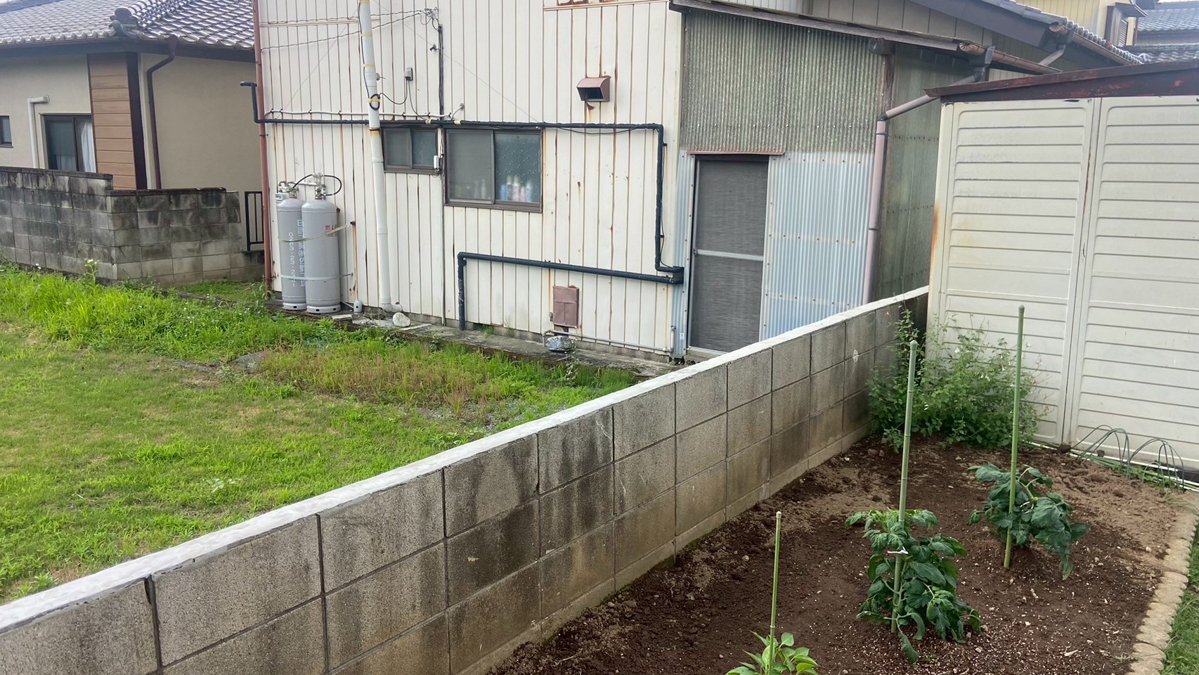 ブロック塀部分撤去・補修工事
＠栃木県佐野市