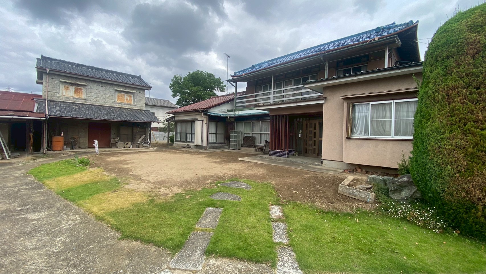 庭石・石垣撤去工事/伐採・伐根工事@埼玉県久喜市