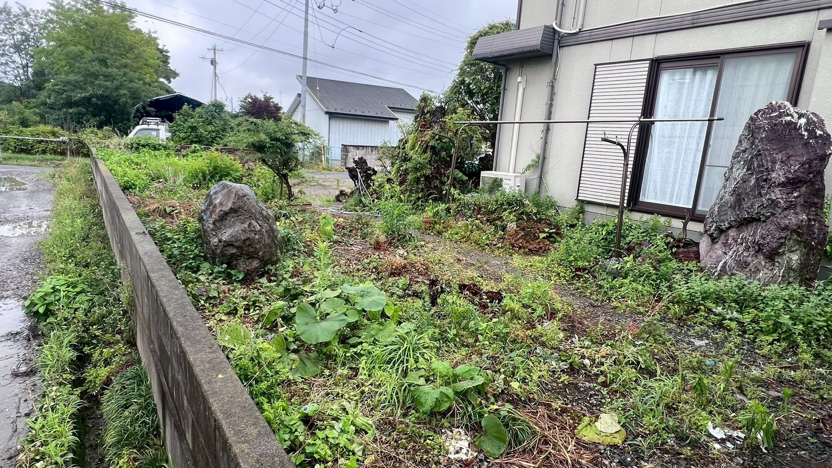 カーポート新設工事/土間コンクリート打設工事/砕石敷設工事
@栃木県佐野市