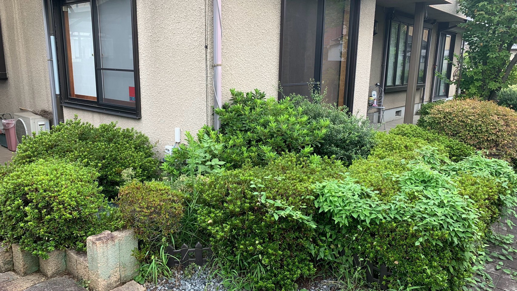伐採・伐根・剪定工事/防草シート施工/砕石敷設工事/枕木撤去工事 @栃木県足利市