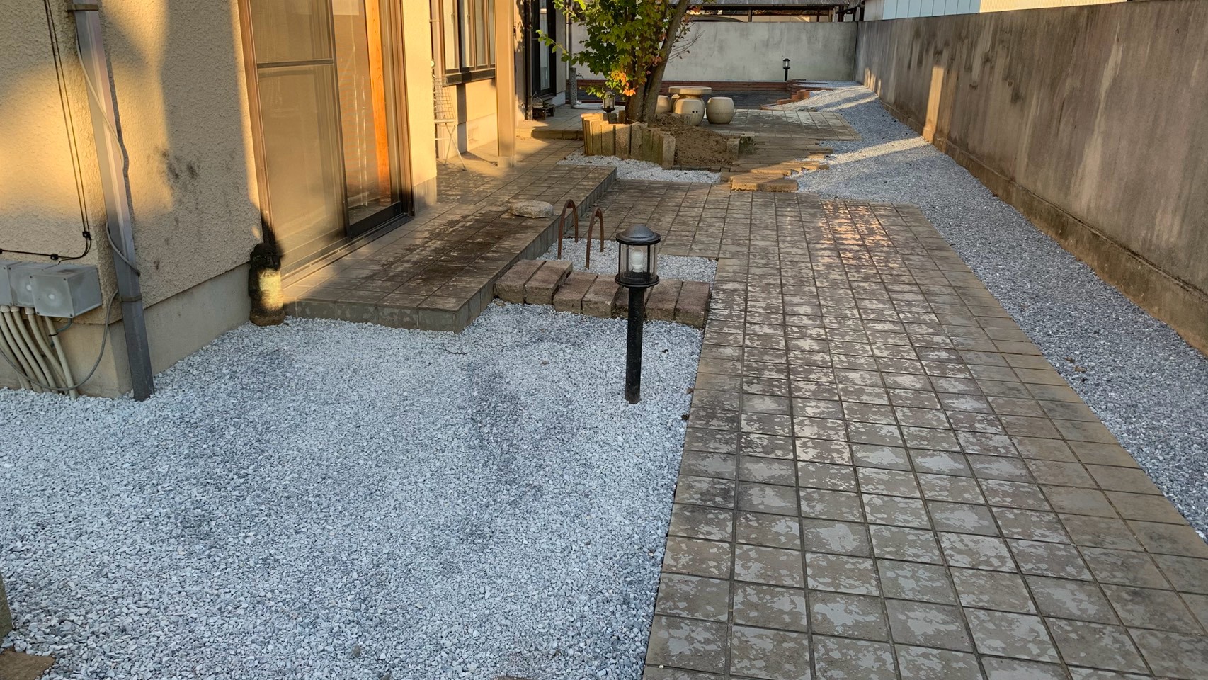 伐採・伐根・剪定工事/防草シート施工/砕石敷設工事/枕木撤去工事 @栃木県足利市