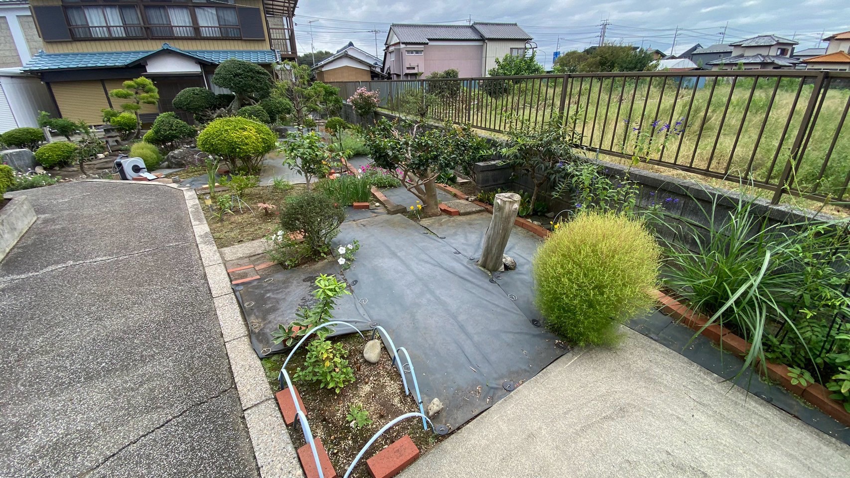 外構撤去工事／防草シート・砕石敷設工事／人工芝敷設工事 ＠栃木県栃木市